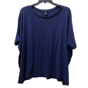 Forever 21 striped navy blue t-shirt